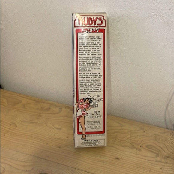 Vintage 1990s Ruby’s Diner Waitress Barbie Doll. NEW!! In Box! - Picture 5 of 7